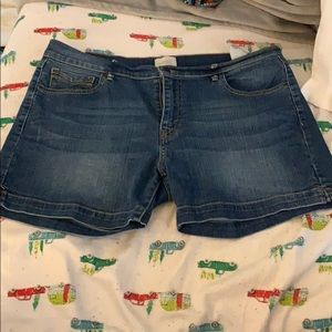 LEVI 515 SHORTS!!